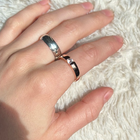 18K GP Rose Gold Ring - Picture 3 of 9